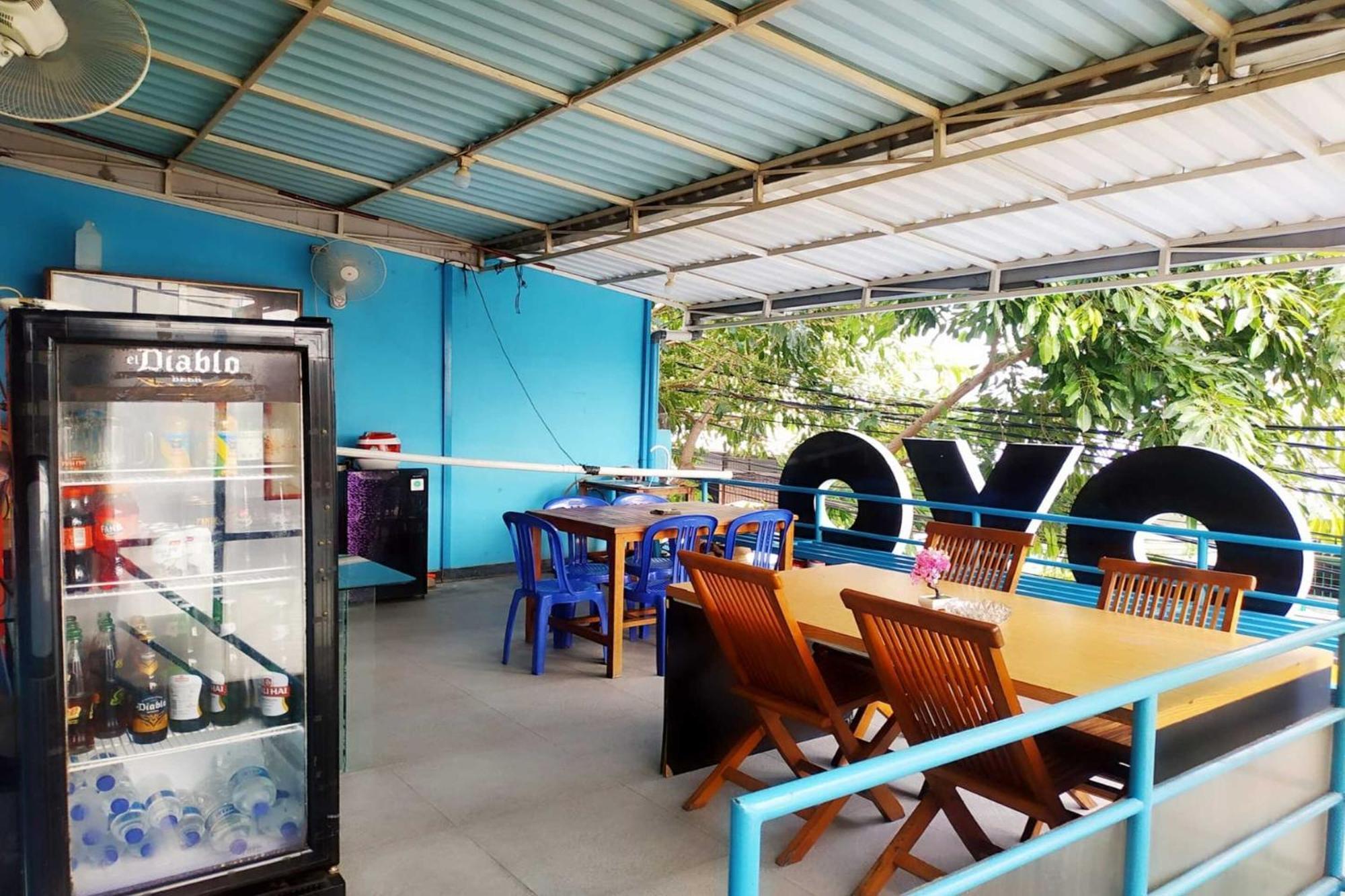 Oyo 478 Balcon Biru Hotel Jakarta Exterior photo